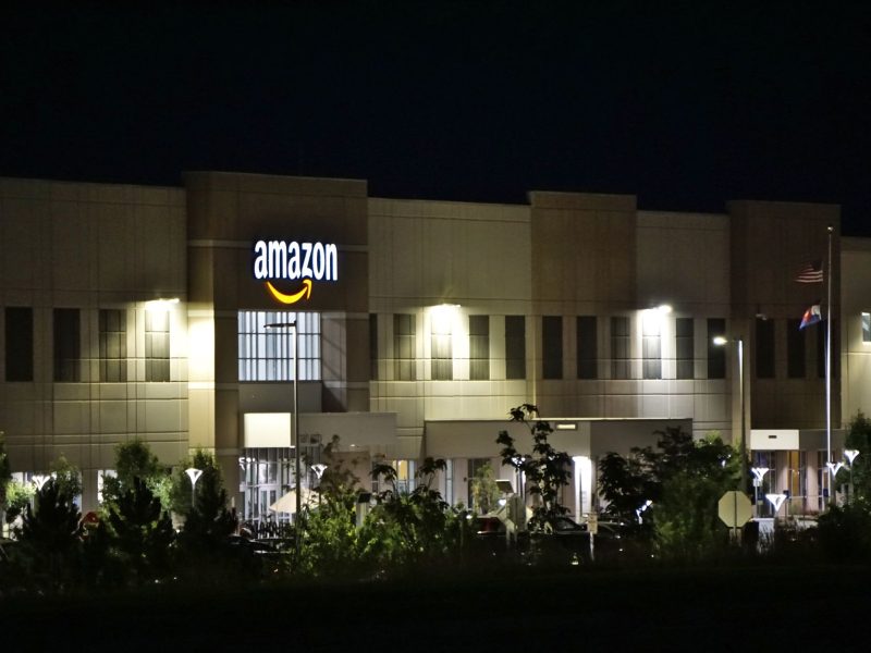 Amazon Satıcı Olmak Ücretli mi? Detaylı Maliyet Analizi