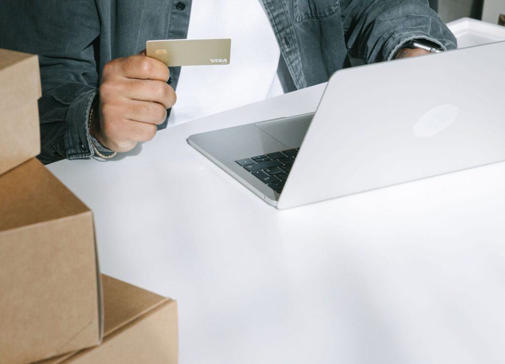 E-ticaret Komisyonlarına Taban ve Tavan Talebi: Satıcılar Neden İstiyor?